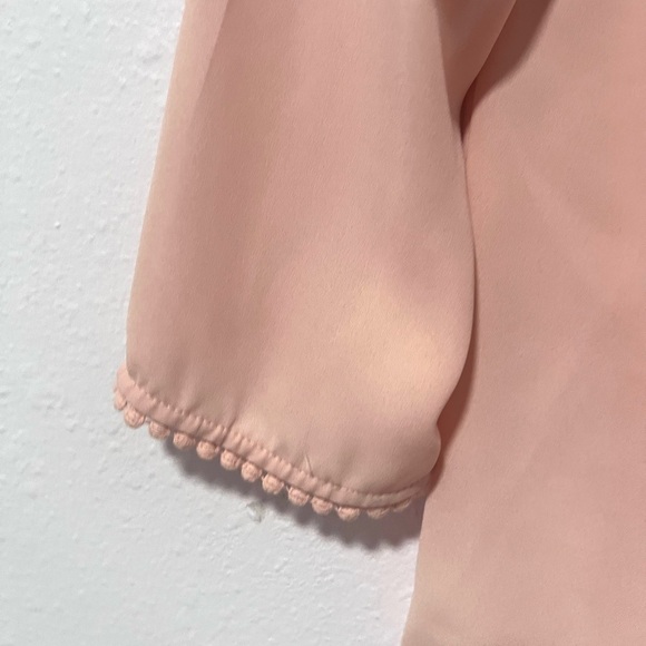 LC Lauren Conrad Pink 3/4 Sleeve lace detail Blouse Small - Picture 5 of 11